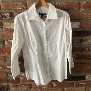 Kirkland Signature Women’s White Button Down Long-Sleeve Dress Shirt Size Medium